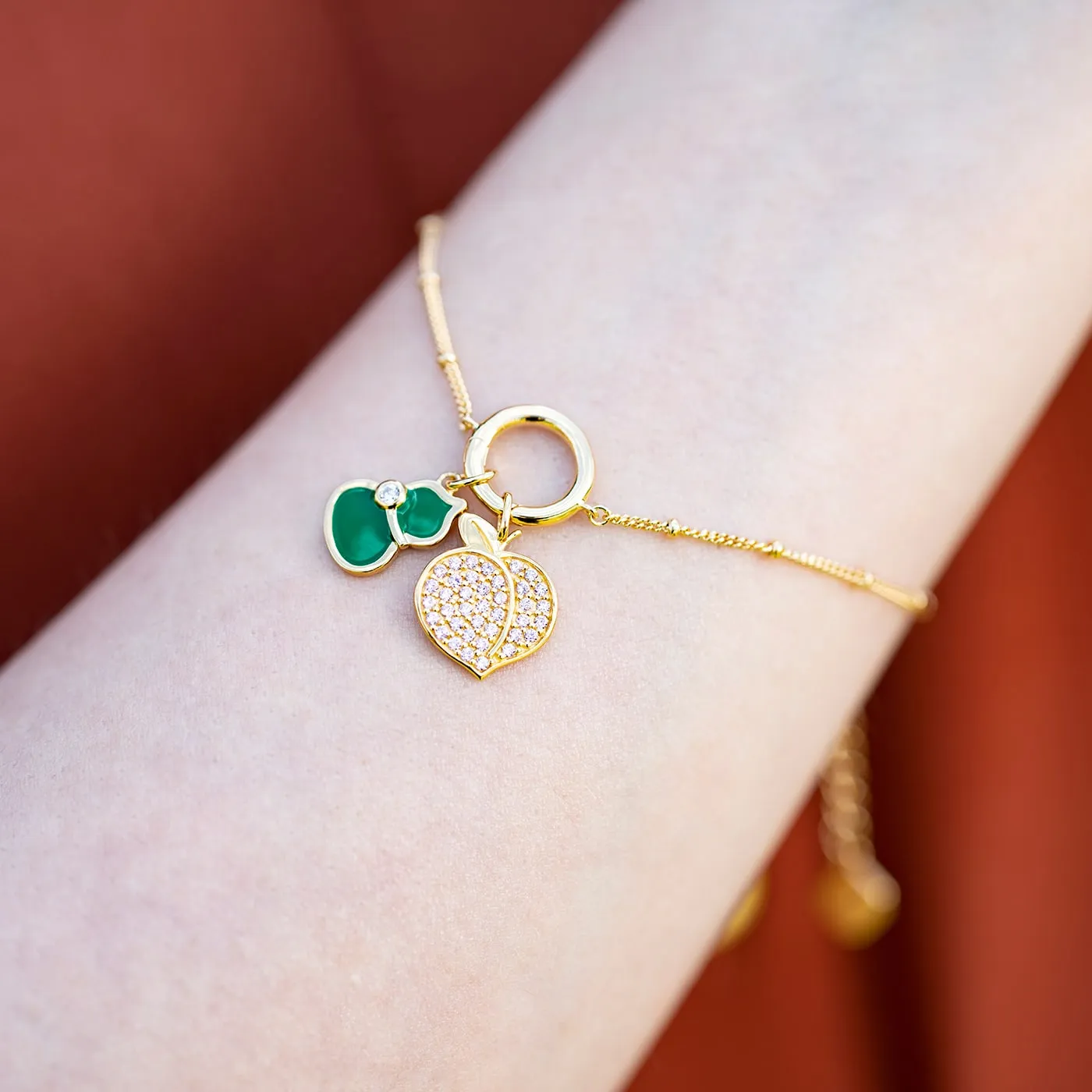 Magical Hulu Charm - Gold